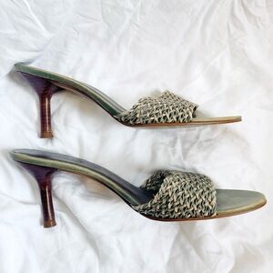 💚Vintage // Woven Raffia Heels💚